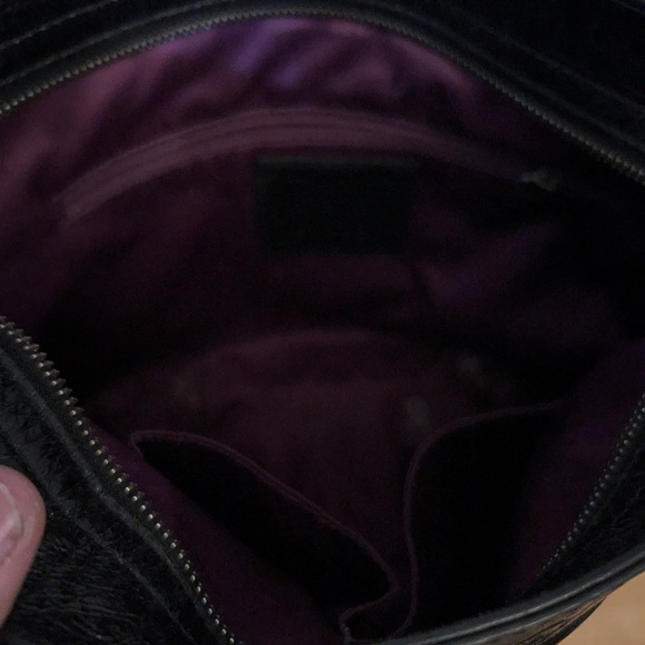 Coach Vintage Zoe
Hobo Shoulder Black Crinkle Leather Crossbody Bag - Picture 10 of 16